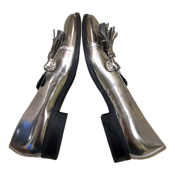 Marc Fisher Envy2 Metallic Silver Pewter Faux Leather Tassel Loafers - 7.5 - Picture 10 of 16